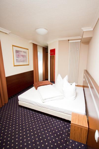 Hotel Tourist Frankfurt nad Menem Pokój zdjęcie